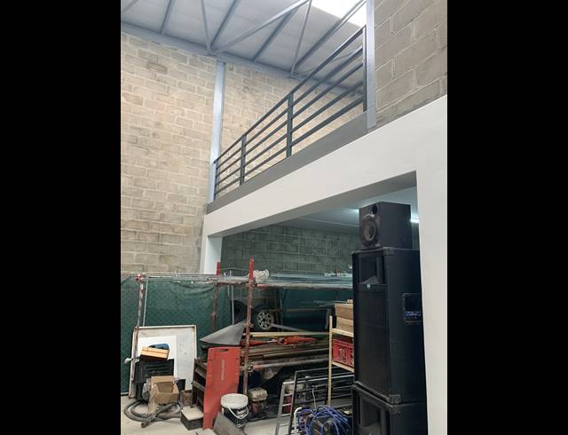 375M² WAREHOUSE TO LET IN RIVERGATE